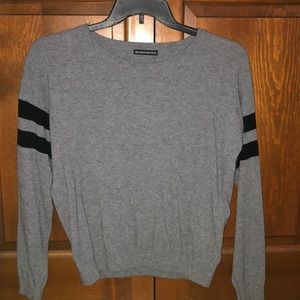 Brandy Melville sweater